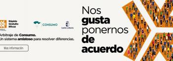 La imagen muestra un gran grupo de personas dentro de la forma de tres flechas naranjas grandes que proceden de diferentes direcciones y convergen en un punto. El fondo es blanco y hay un texto en el lado izquierdo de la imagen que dice "Nos gusta ponernos de acuerdo” 